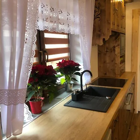 Szafran Z Widokiem Na Gory Apartmán