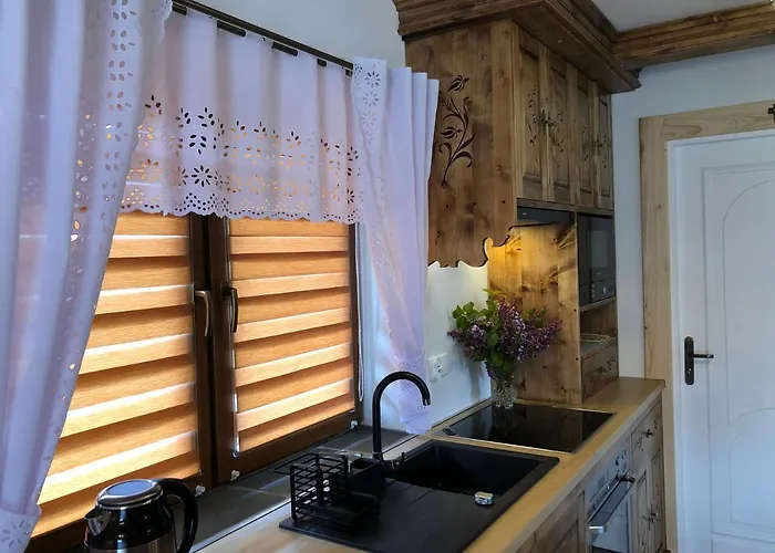 Szafran Z Widokiem Na Gory *