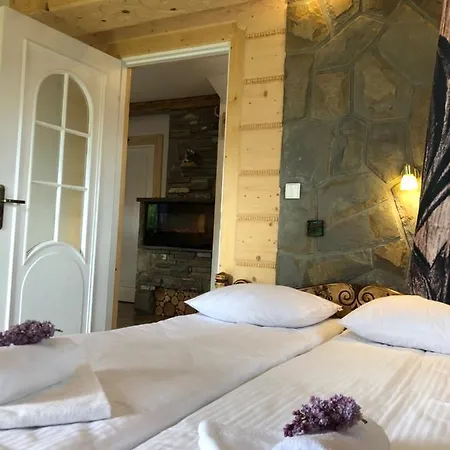 Szafran Z Widokiem Na Gory *