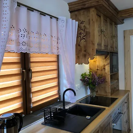 Szafran Z Widokiem Na Gory *