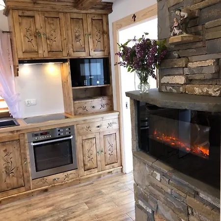 Szafran Z Widokiem Na Gory *