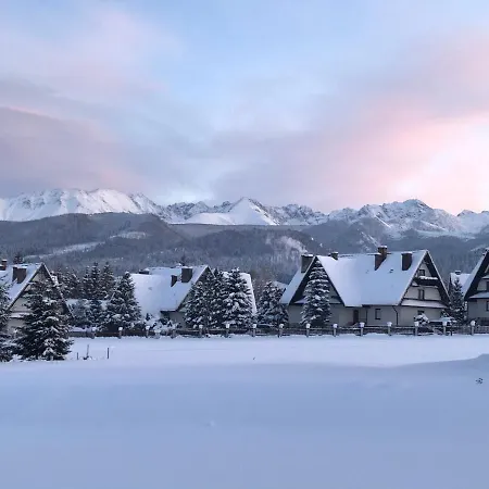 Szafran Z Widokiem Na Gory *