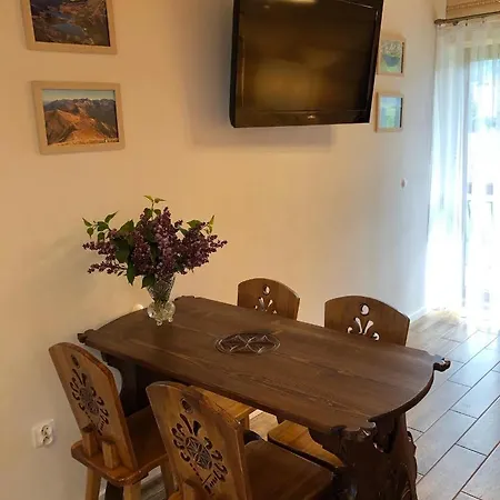 Szafran Z Widokiem Na Gory Apartment