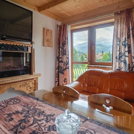 Szafran Z Widokiem Na Gory Zakopane