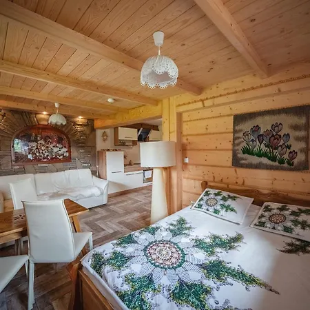 Szafran Z Widokiem Na Góry * Zakopane