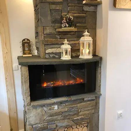 Szafran Z Widokiem Na Gory ザコパネ