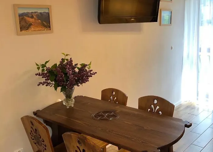 Szafran Z Widokiem Na Gory Lejlighed